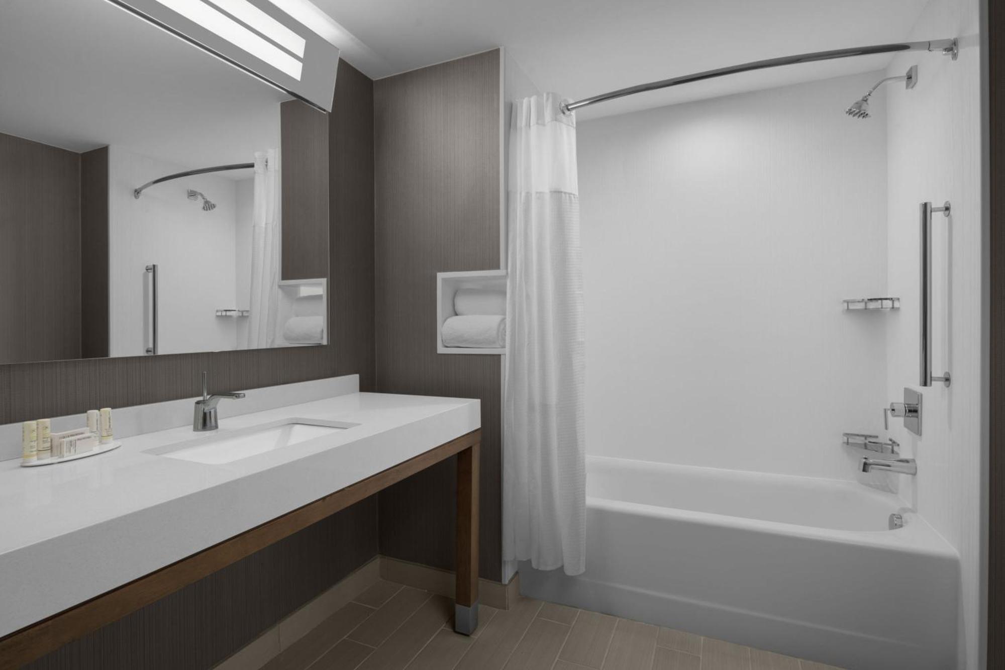 Courtyard By Marriott Clearwater Beach Zewnętrze zdjęcie